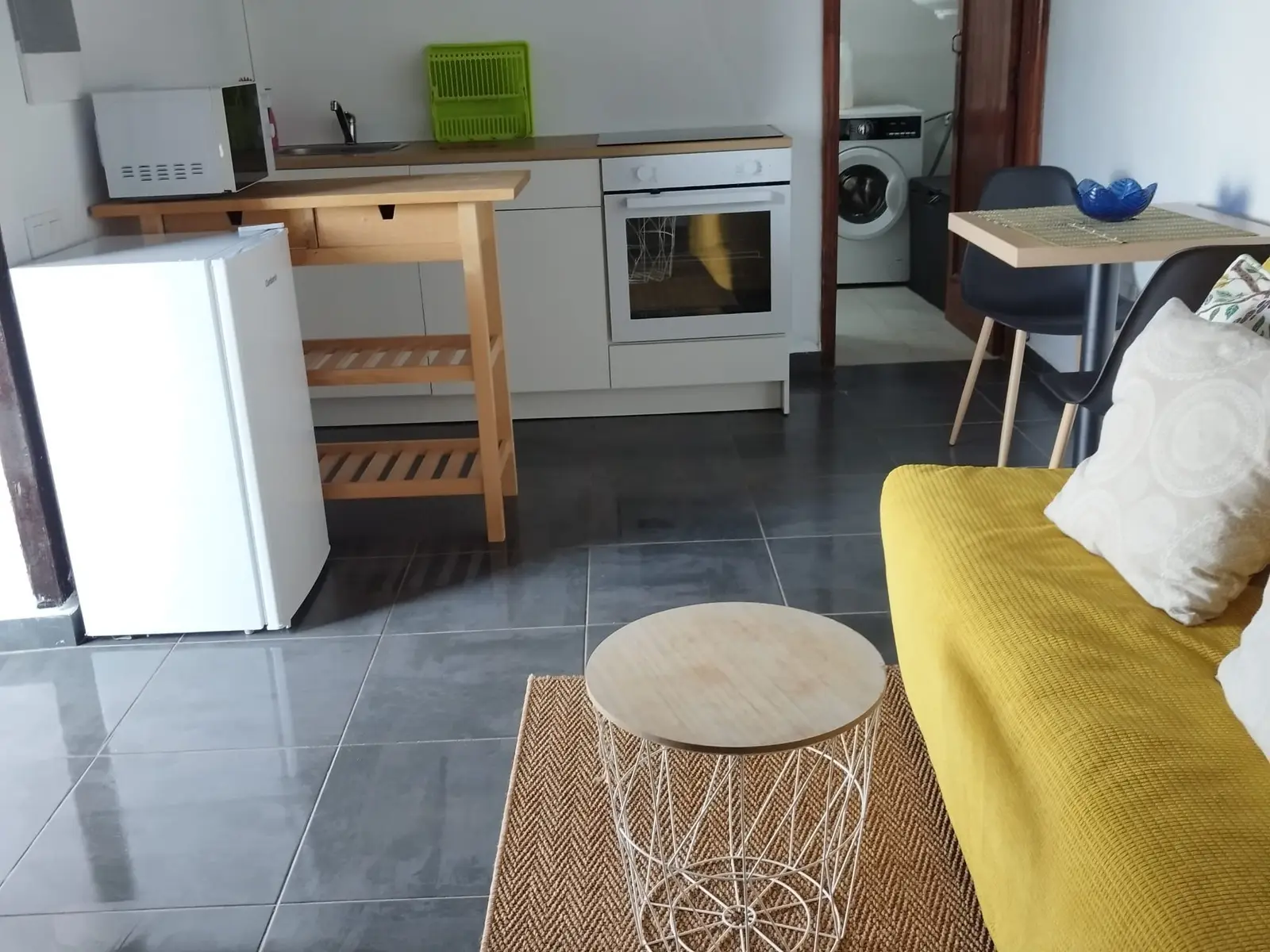 Seccion de cocina y sala de estar